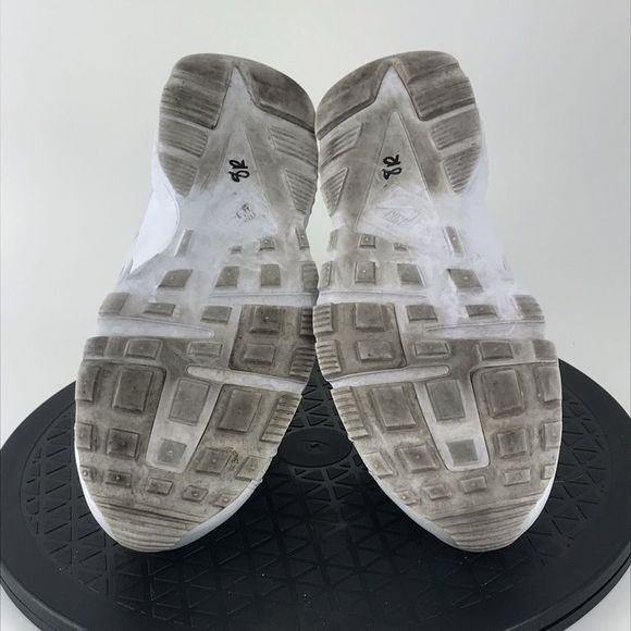 Nike Huarache Run Triple White Athletic Running Shoes 654275-110 Womens Size 7.5 - Picture 10 of 12